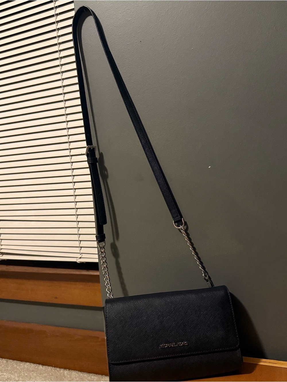 MICHAEL KORS Black Crossbody Shoulder Bag